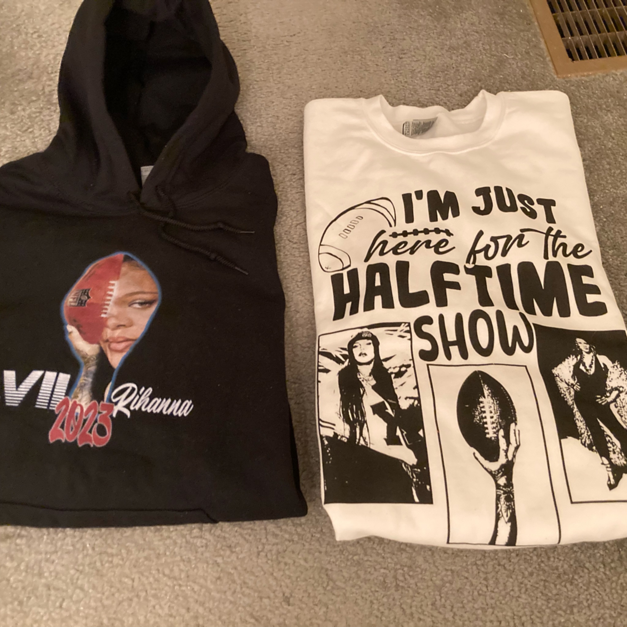 Nostalgic Rihanna Sweatshirtsxl